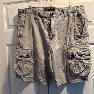 American Eagle Outfitters Light Gray Cargo Shorts